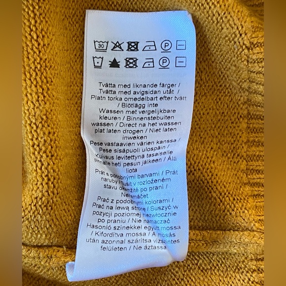 Great Condition b.young Golden Oak Medium Women's Knit Sweater - Picture 11 of 12